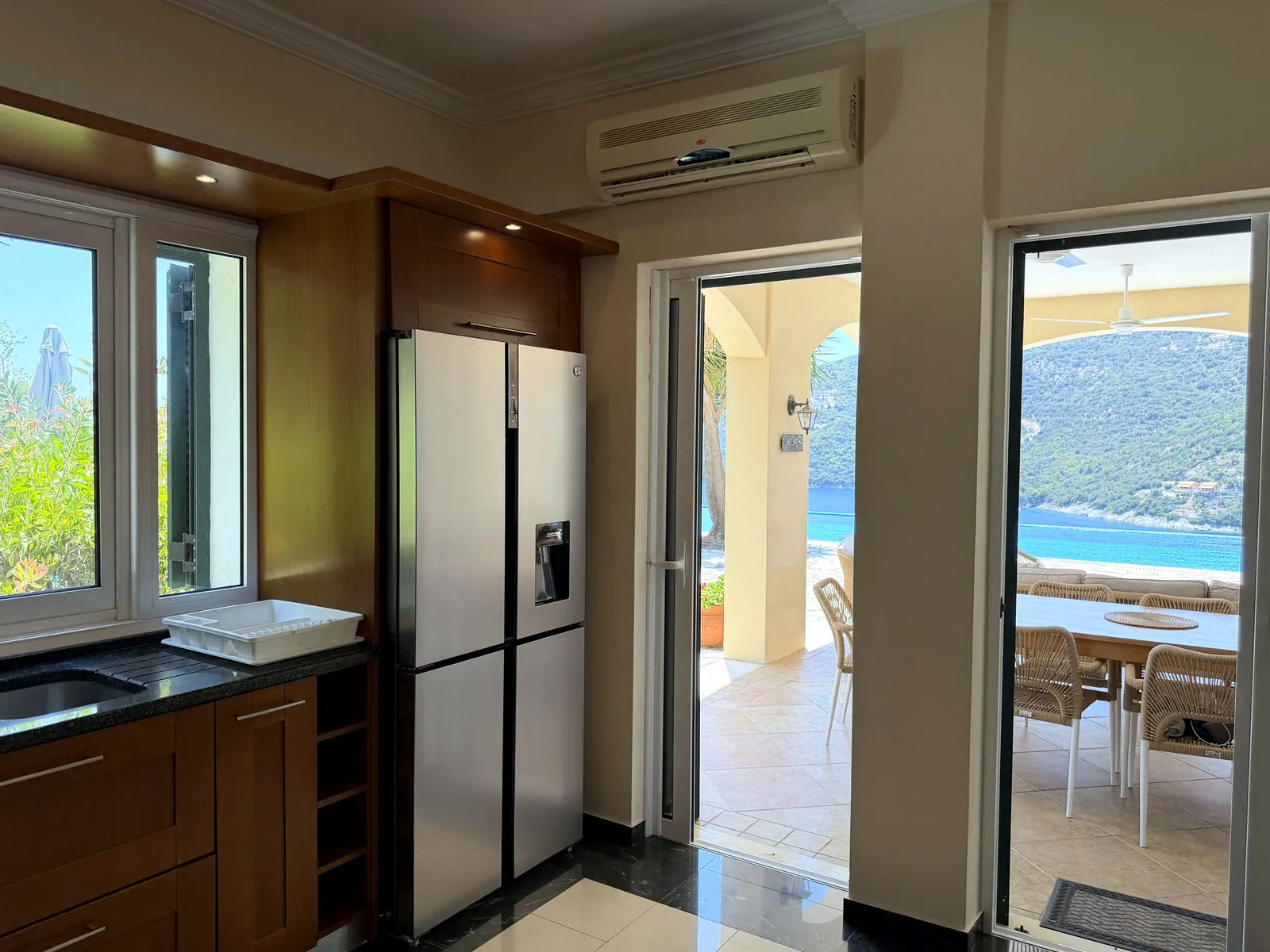 Villa Cavos: κουζίνα